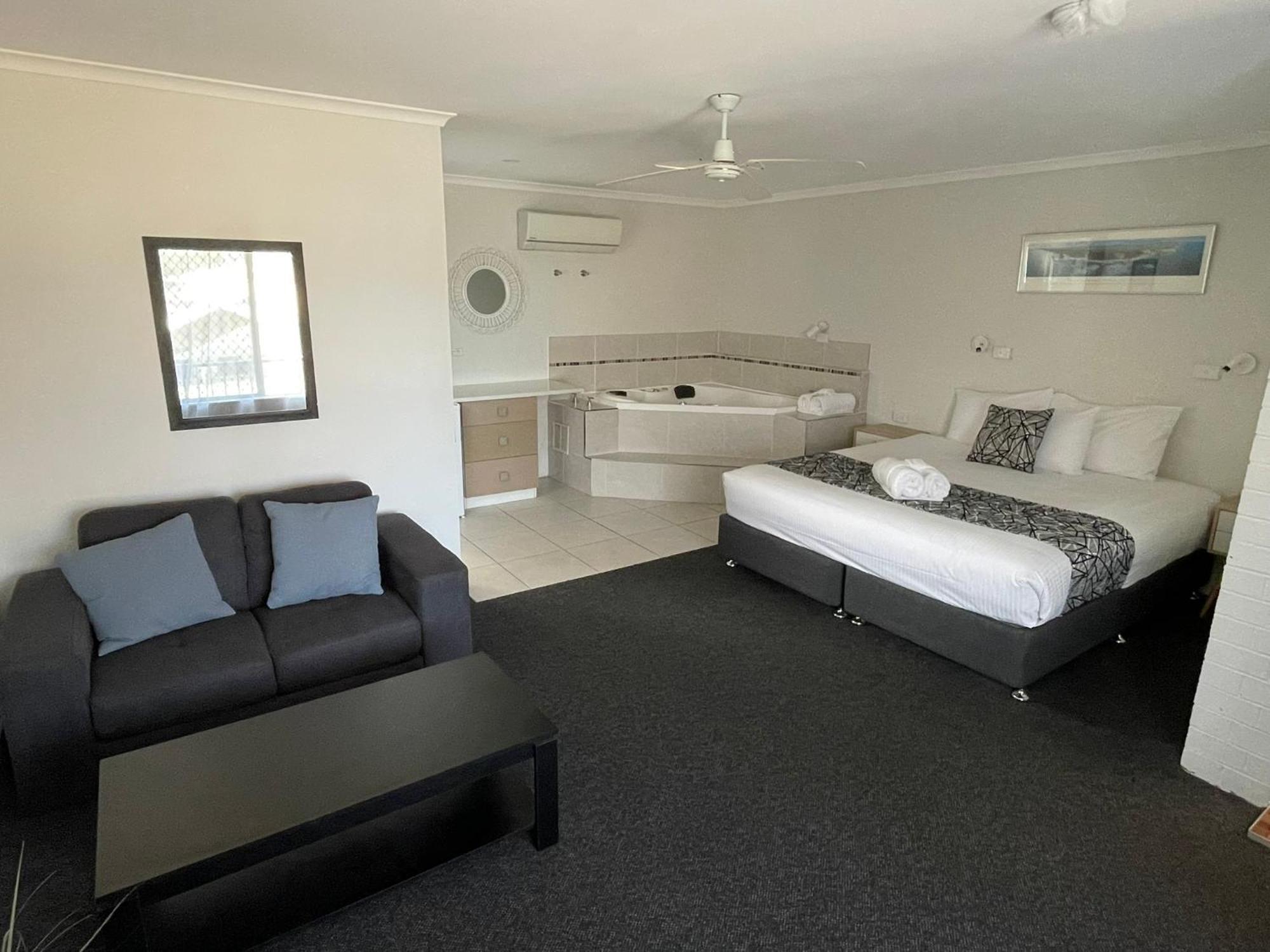Coastal Bay Motel Coffs Harbour Exterior photo